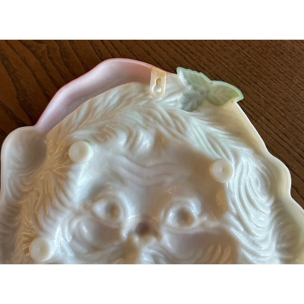 Vintage Santa Claus‎ Plastic Wall Plaque Dish Christmas Decor Kitschmas 7in